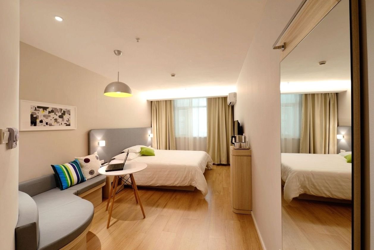 Deluxe Room at Joyfulspark